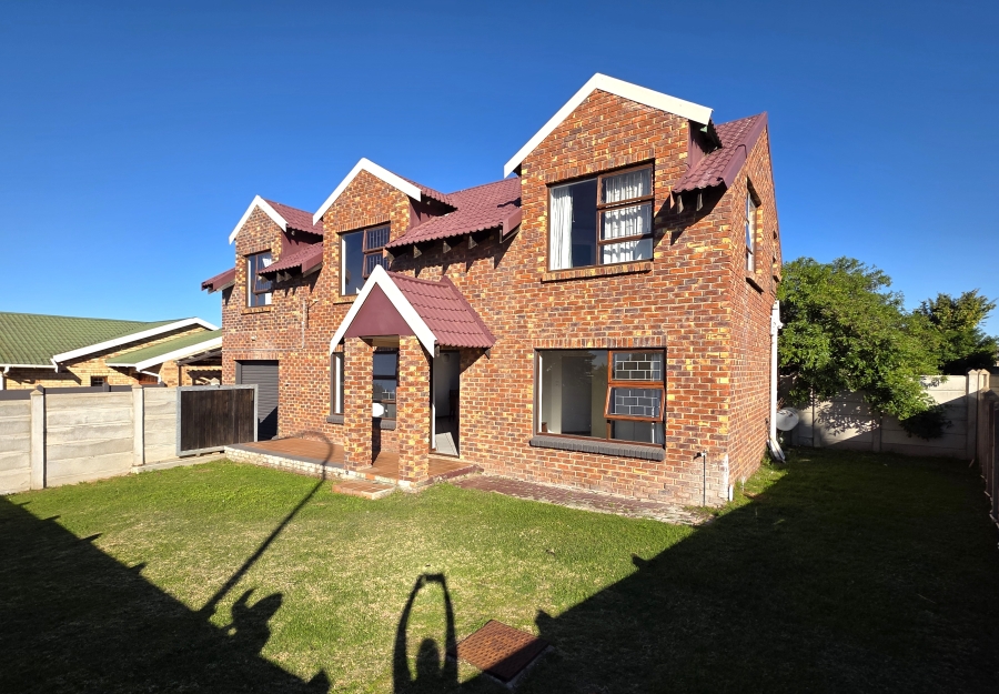 4 Bedroom Property for Sale in Noorsekloof Eastern Cape